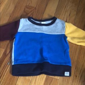 Baby gap boys sweater size 12-18 months